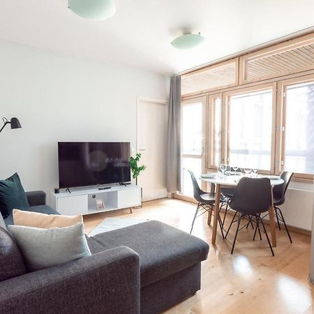 2Ndhomes Stylish 1Br Home With Balcony And Sauna In Kamppi Center เฮลซิงกิ ภายนอก รูปภาพ