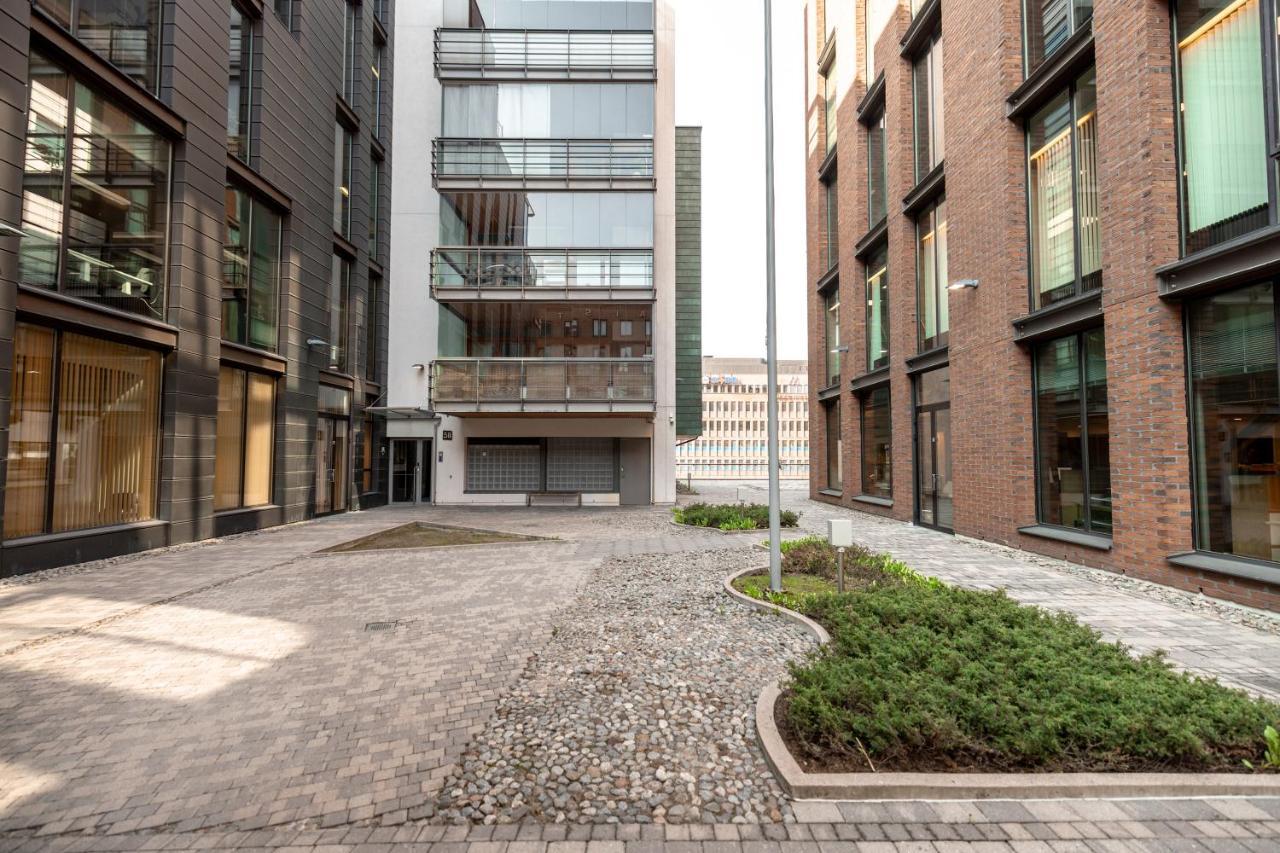 2Ndhomes Stylish 1Br Home With Balcony And Sauna In Kamppi Center เฮลซิงกิ ภายนอก รูปภาพ